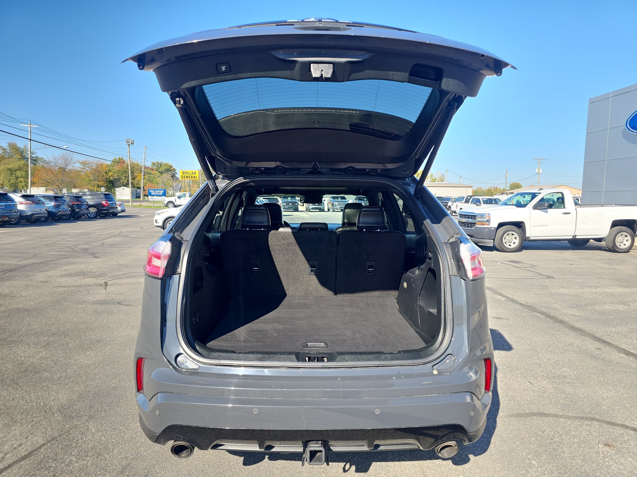 Used 2021 Ford Edge ST-Line w/ Class II Trailer Tow Package AWD/4WD image 10