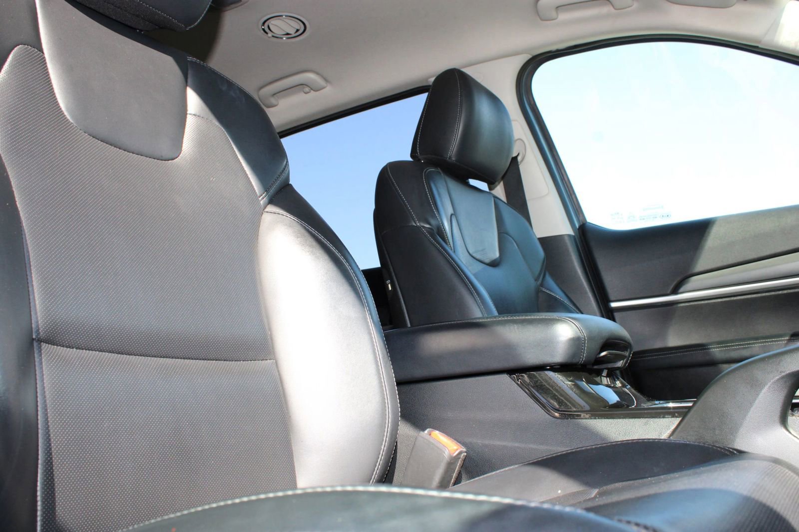 Used 2021 Kia Telluride LX FWD image 24