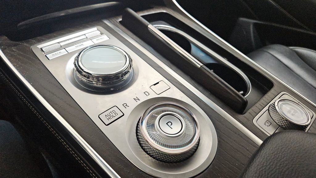 Used 2024 Genesis GV80 2.5T image 27