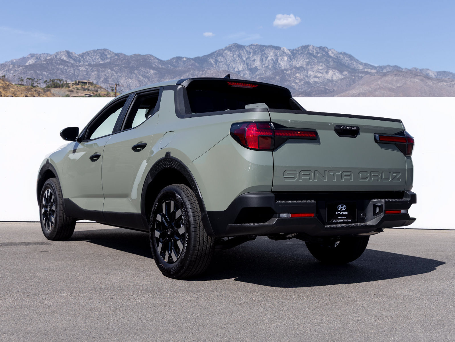 New 2027 Hyundai Santa Cruz SE FWD image 4