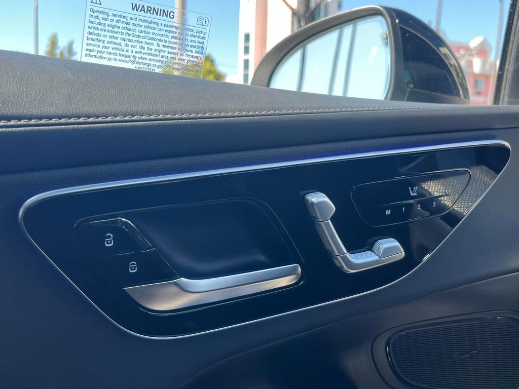 Used 2025 Mercedes-Benz GLC 43 AMG 4MATIC image 20