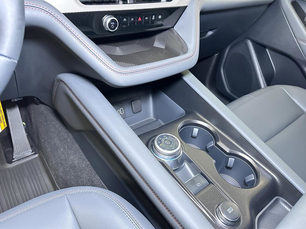 New 2026 Ford Explorer Active w/ Active Comfort Package image 34
