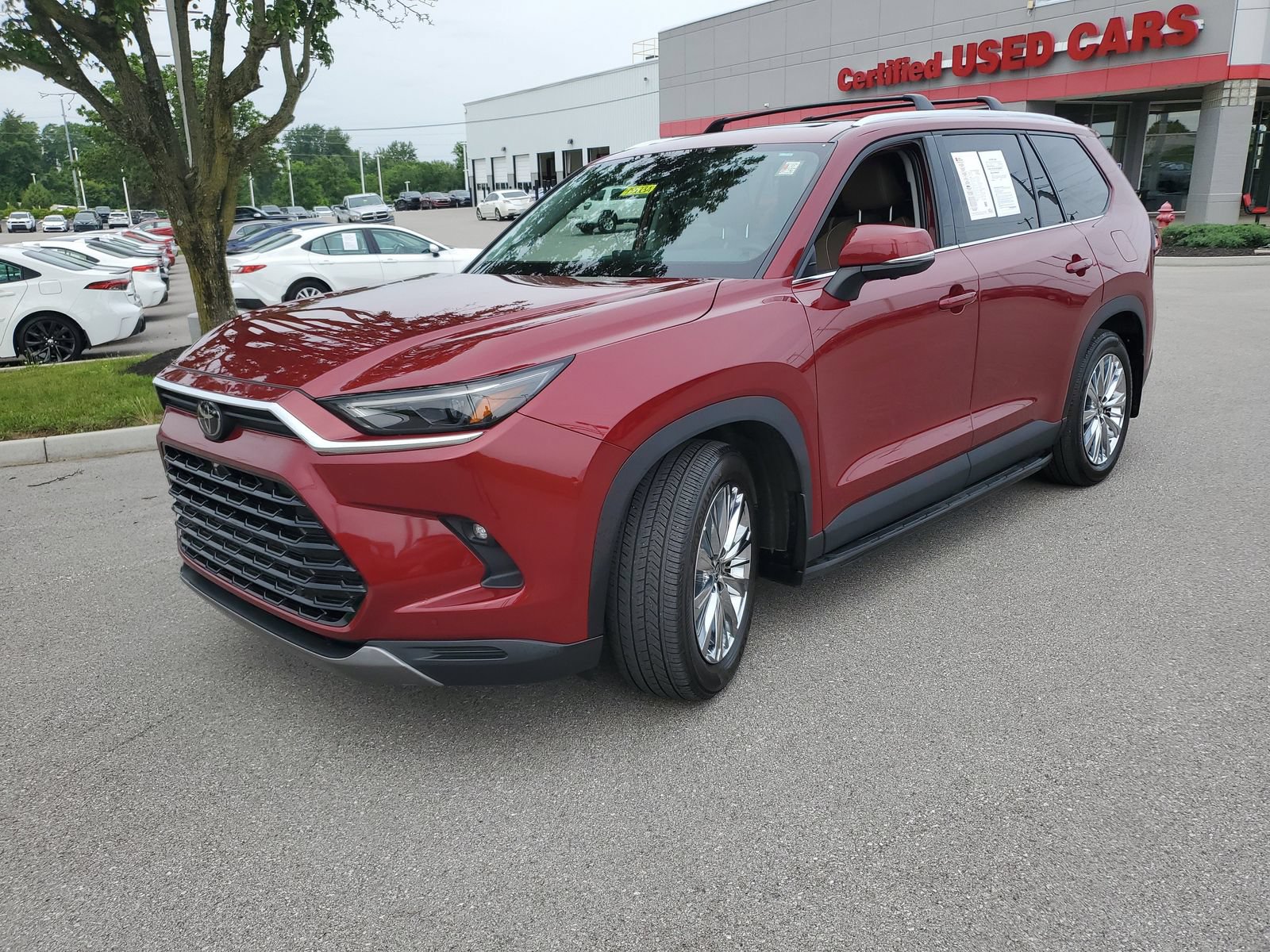 Certified 2024 Toyota Grand Highlander AWD image 2