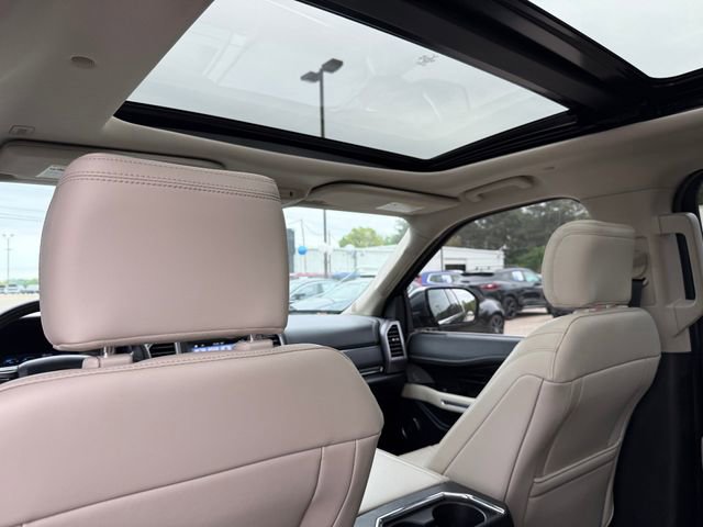 Used 2019 Ford Expedition Platinum image 30