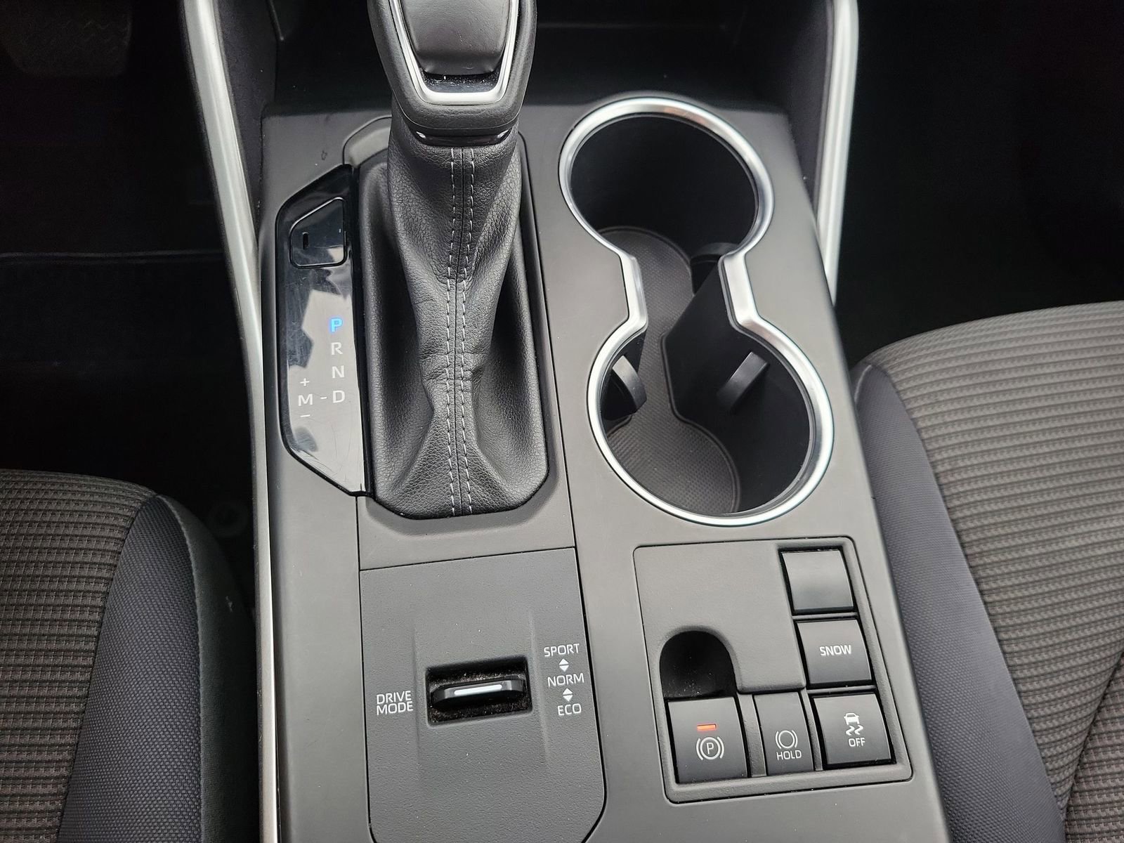 Used 2024 Toyota Highlander LE image 15