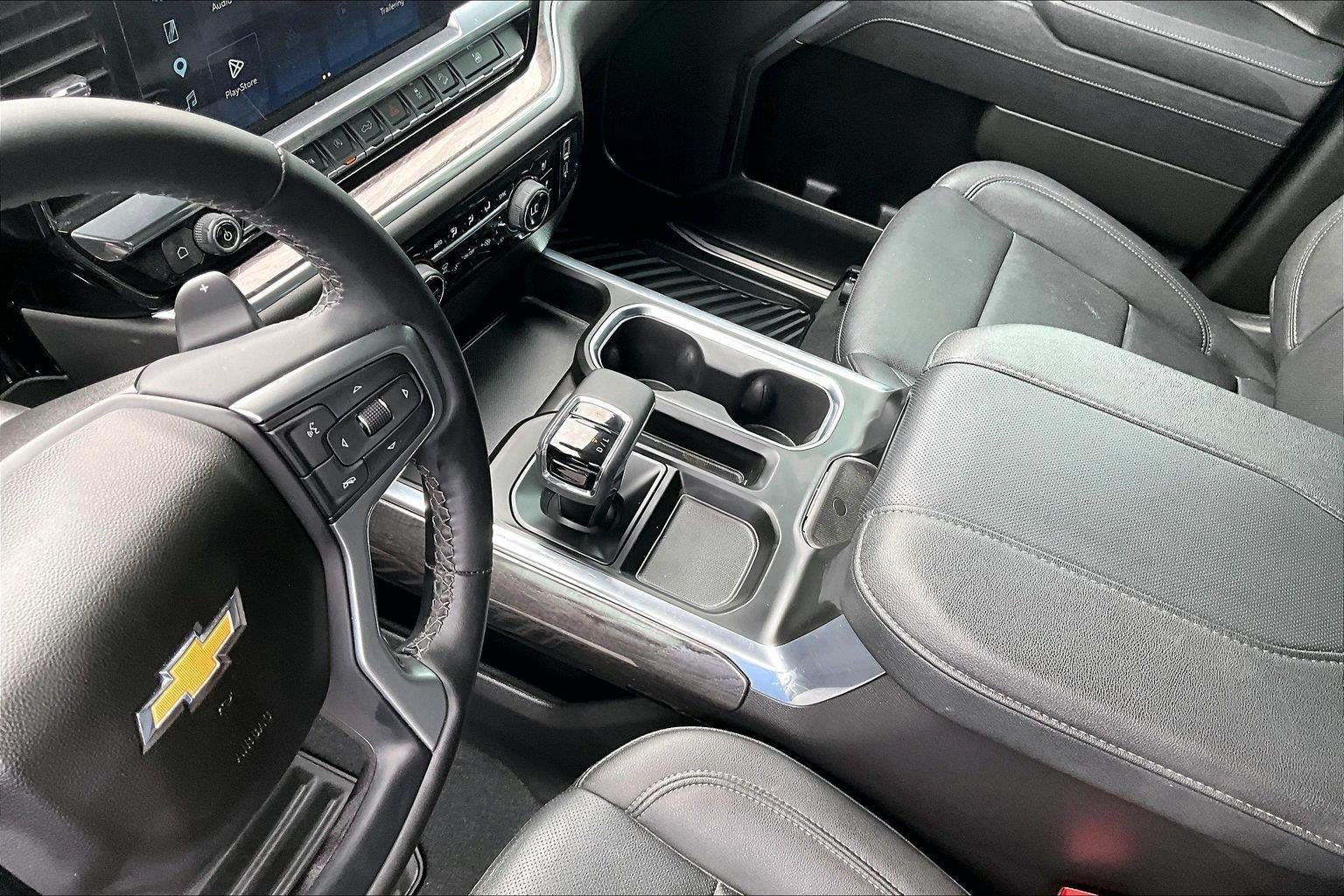 Used 2025 Chevrolet Silverado 1500 LTZ w/ LTZ Premium Package AWD/4WD image 18