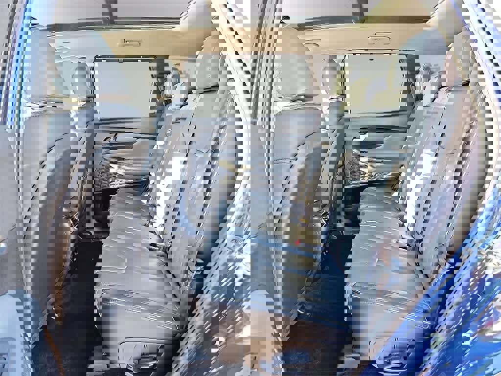 Used 2023 Hyundai Santa Fe Limited image 8