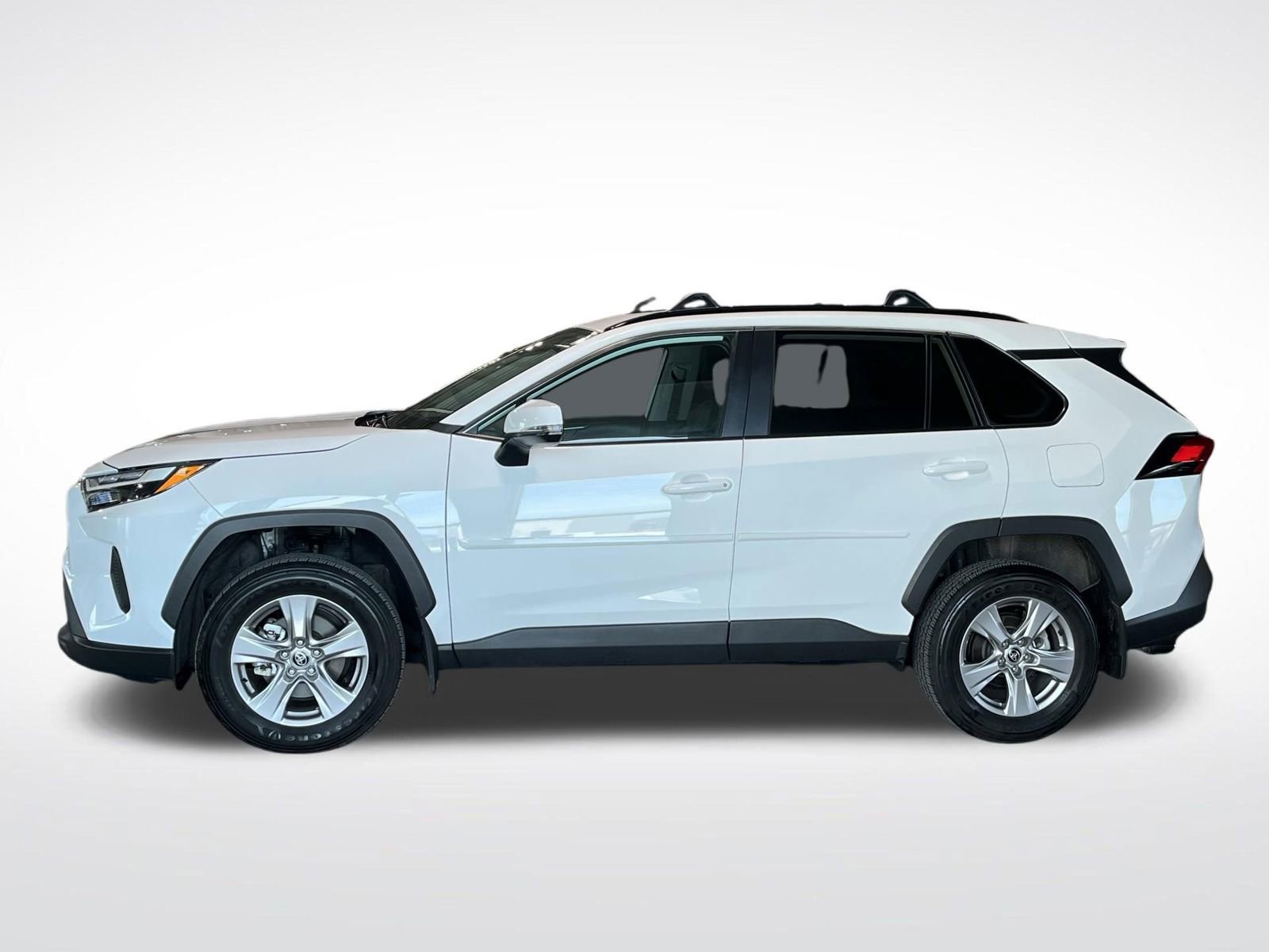 Used 2025 Toyota RAV4 XLE AWD/4WD image 7