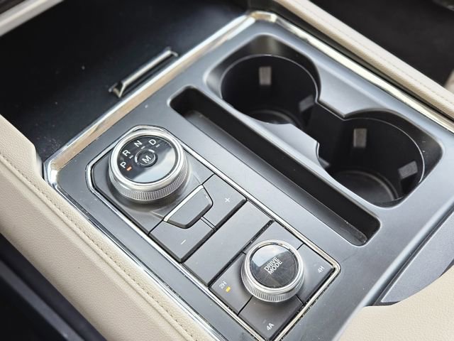 Used 2023 Ford Expedition Max XLT image 25