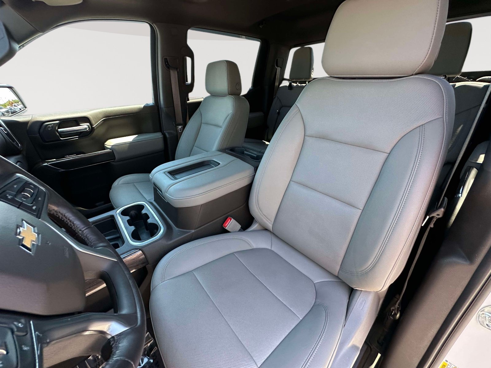 Used 2021 Chevrolet Silverado 1500 LTZ w/ LTZ Premium Package AWD/4WD image 22