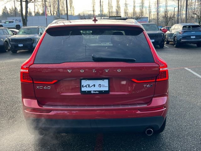 Used 2018 Volvo XC60 T6 Momentum w/ Convenience Package image 8