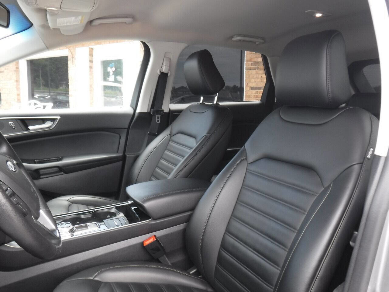 Used 2020 Ford Edge SEL w/ Cold Weather Package image 42