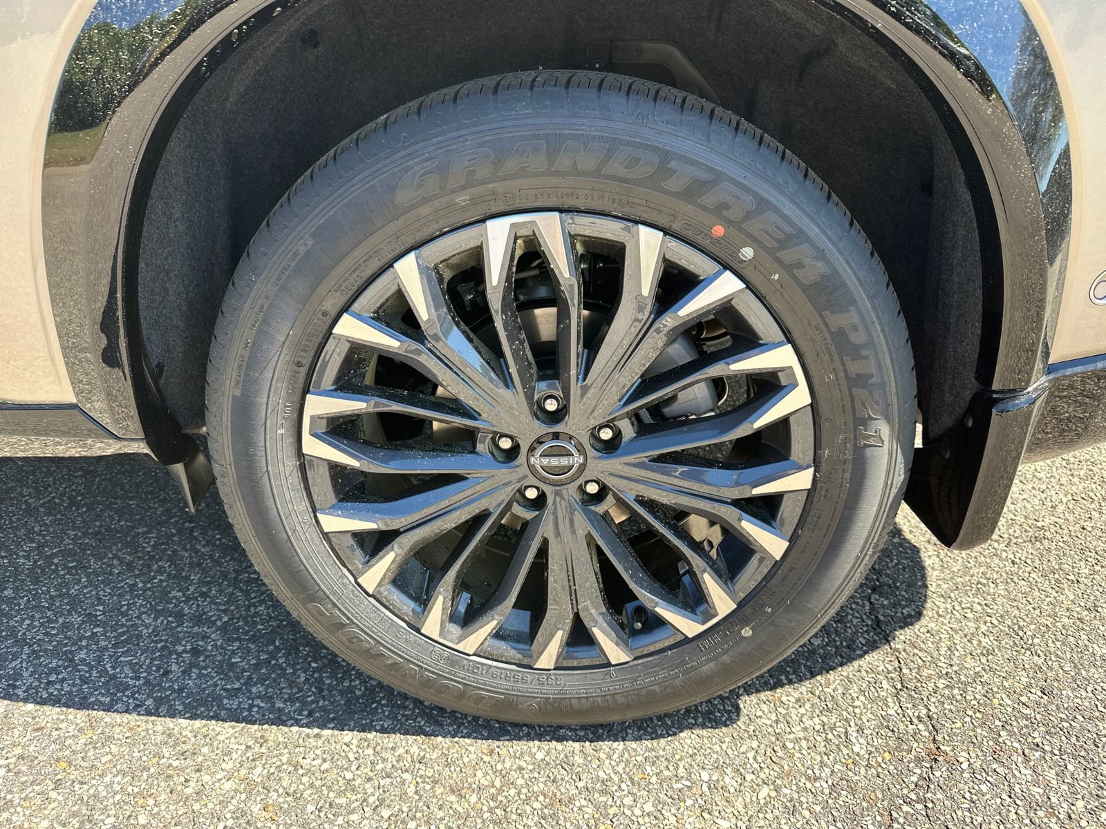 New 2026 Nissan Rogue Platinum w/ Platinum Premium Package image 18