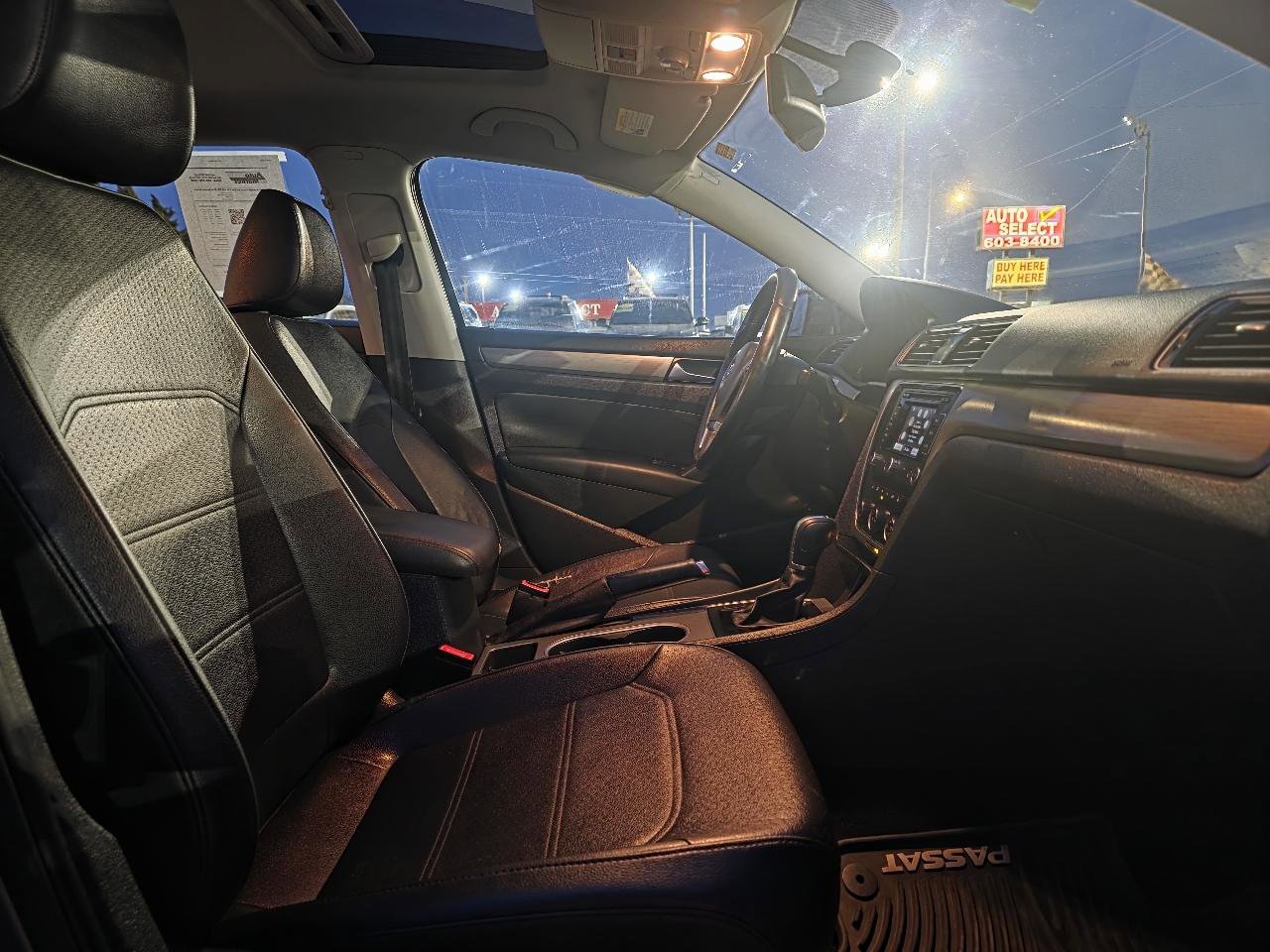 Used 2014 Volkswagen Passat TDI SE FWD image 18