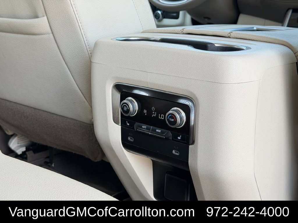Used 2024 GMC Yukon XL Denali RWD image 36