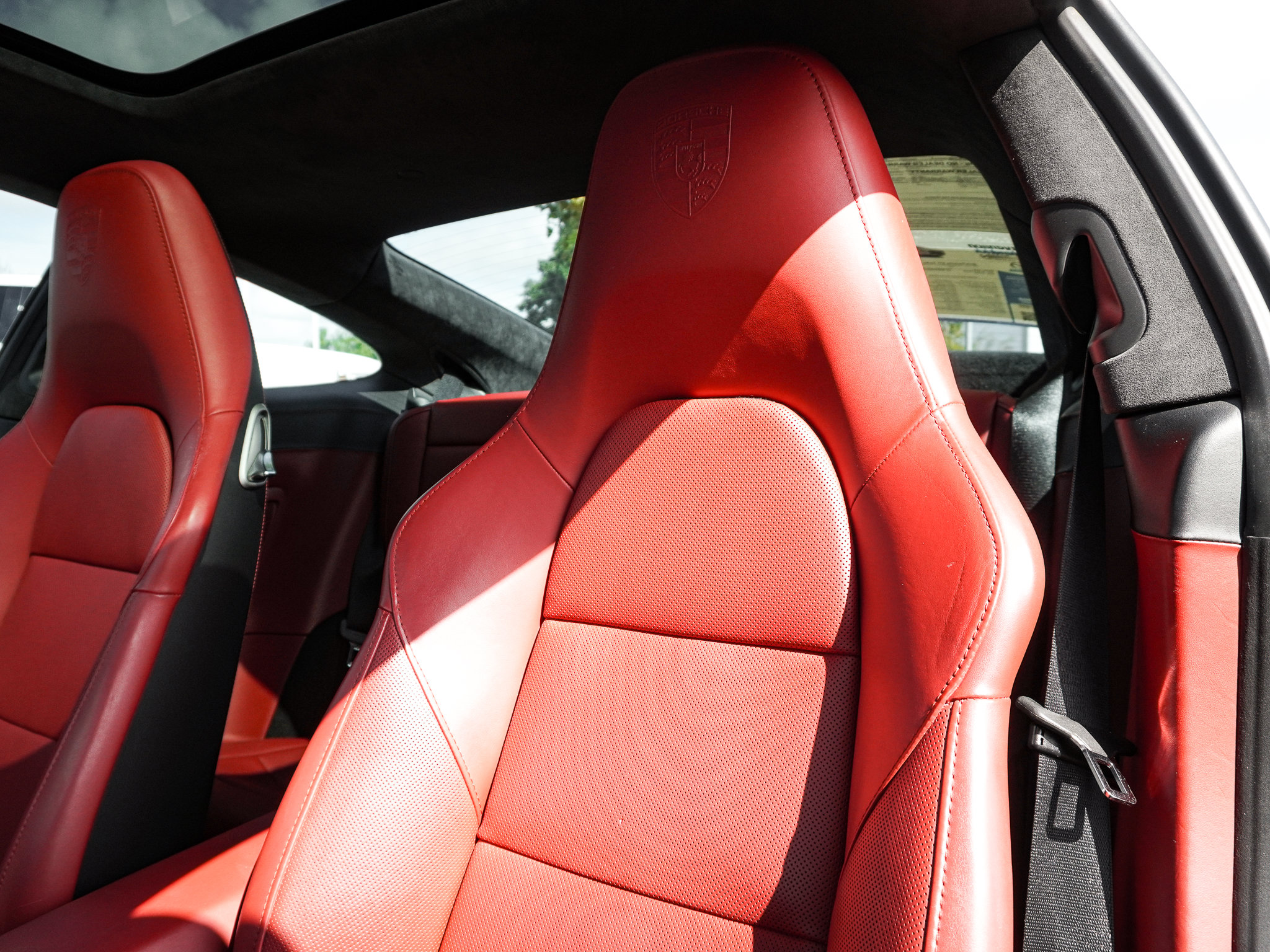 Used 2015 Porsche 911 Turbo S AWD/4WD image 19