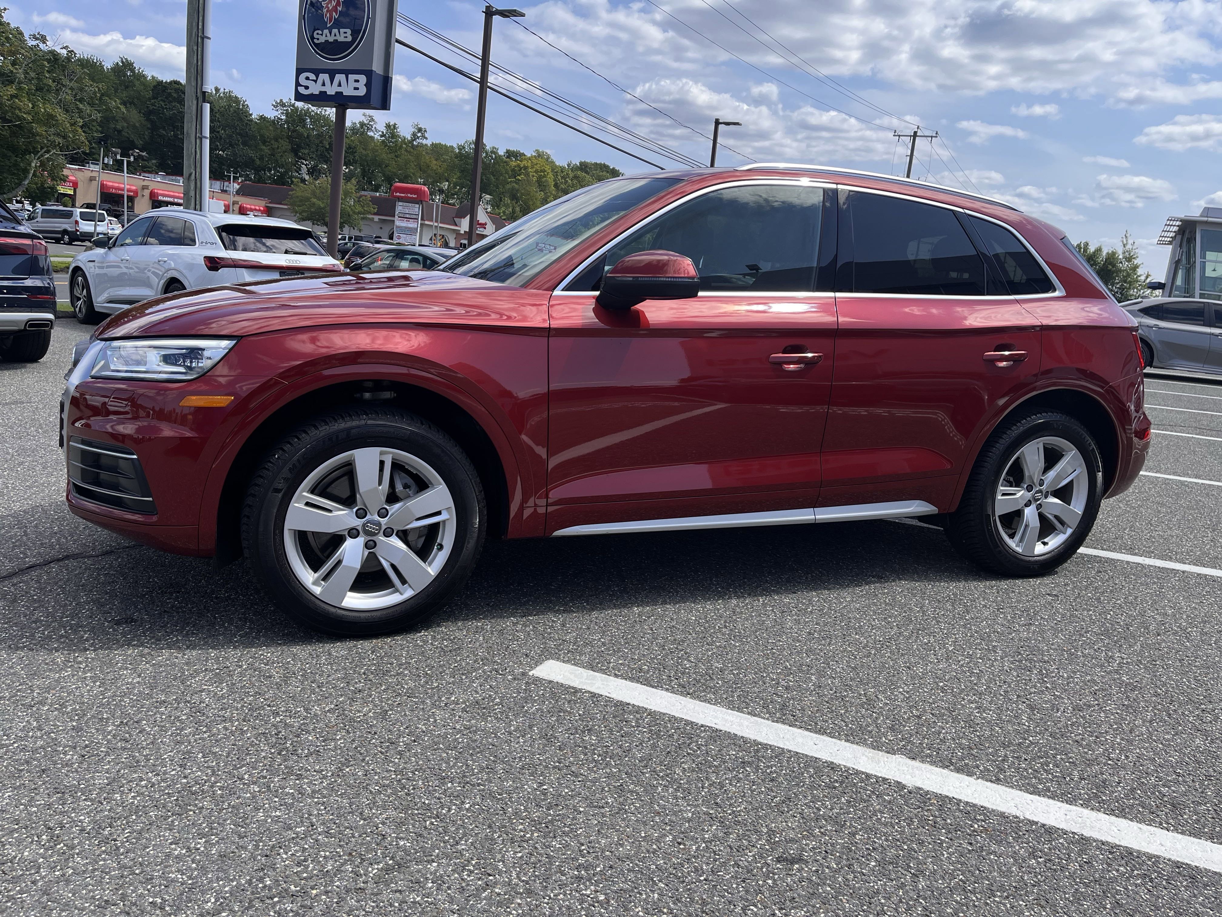 Certified 2019 Audi Q5 2.0T Premium w/ Convenience Package AWD/4WD image 4