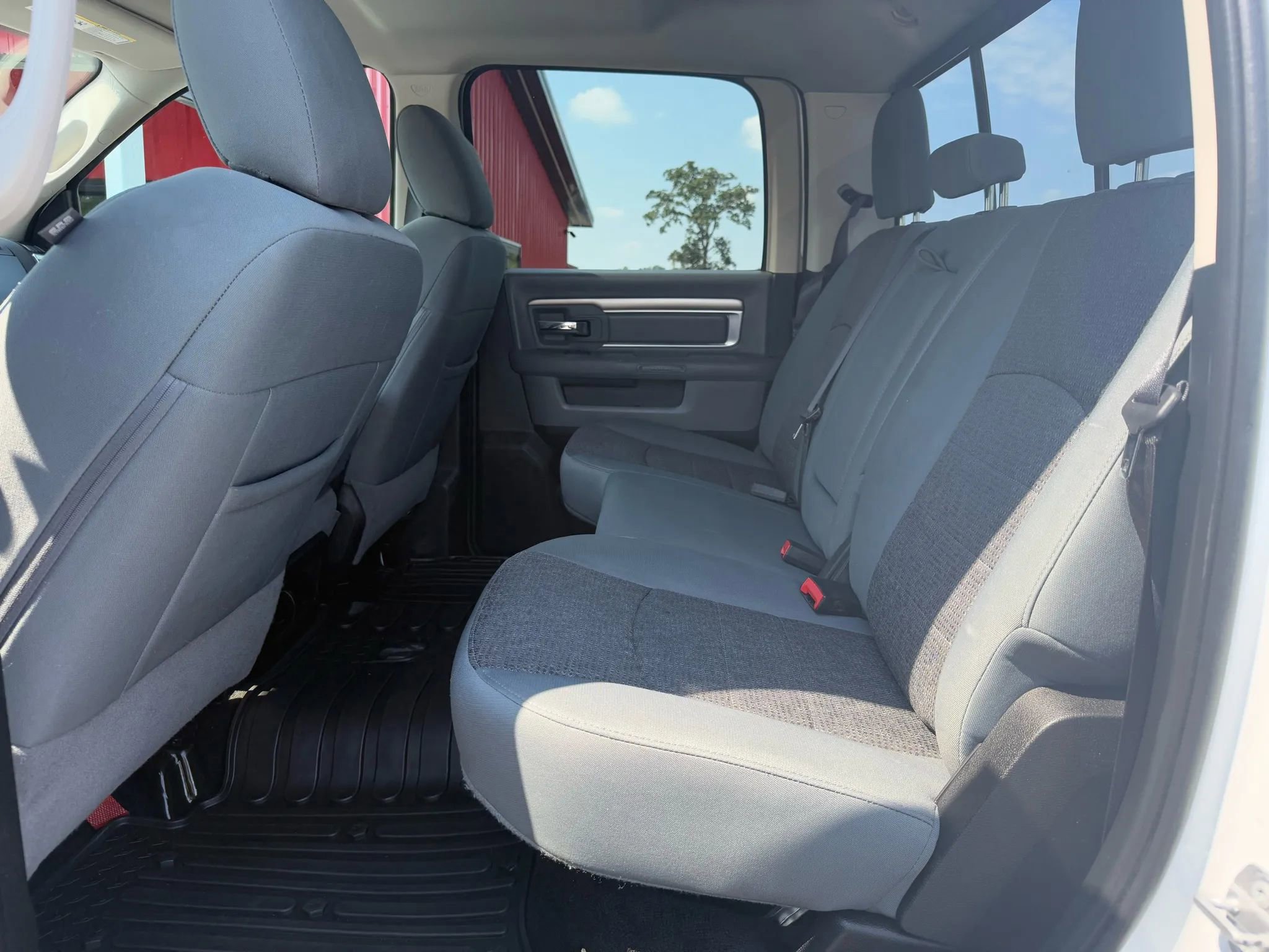 Used 2017 RAM 2500 SLT image 15