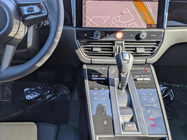 New 2025 Porsche Macan image 20