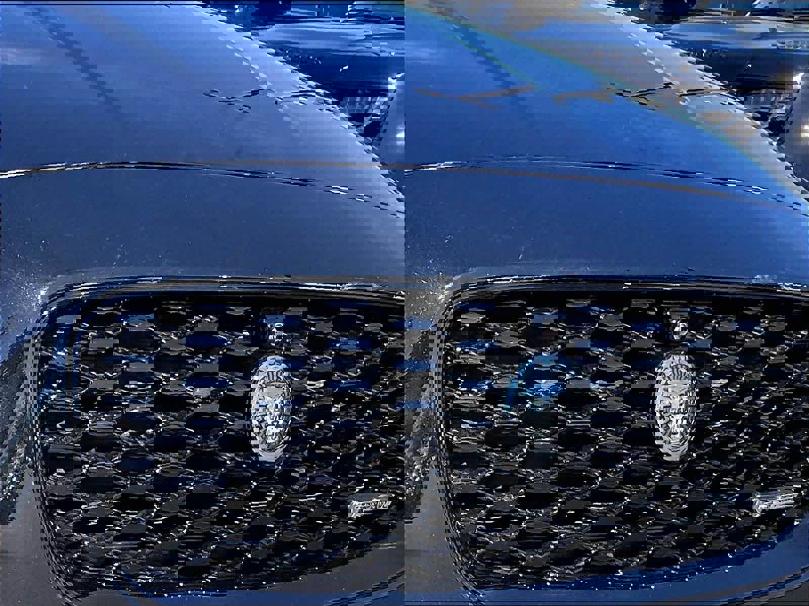 Used 2024 Jaguar E-PACE R-Dynamic SE image 31