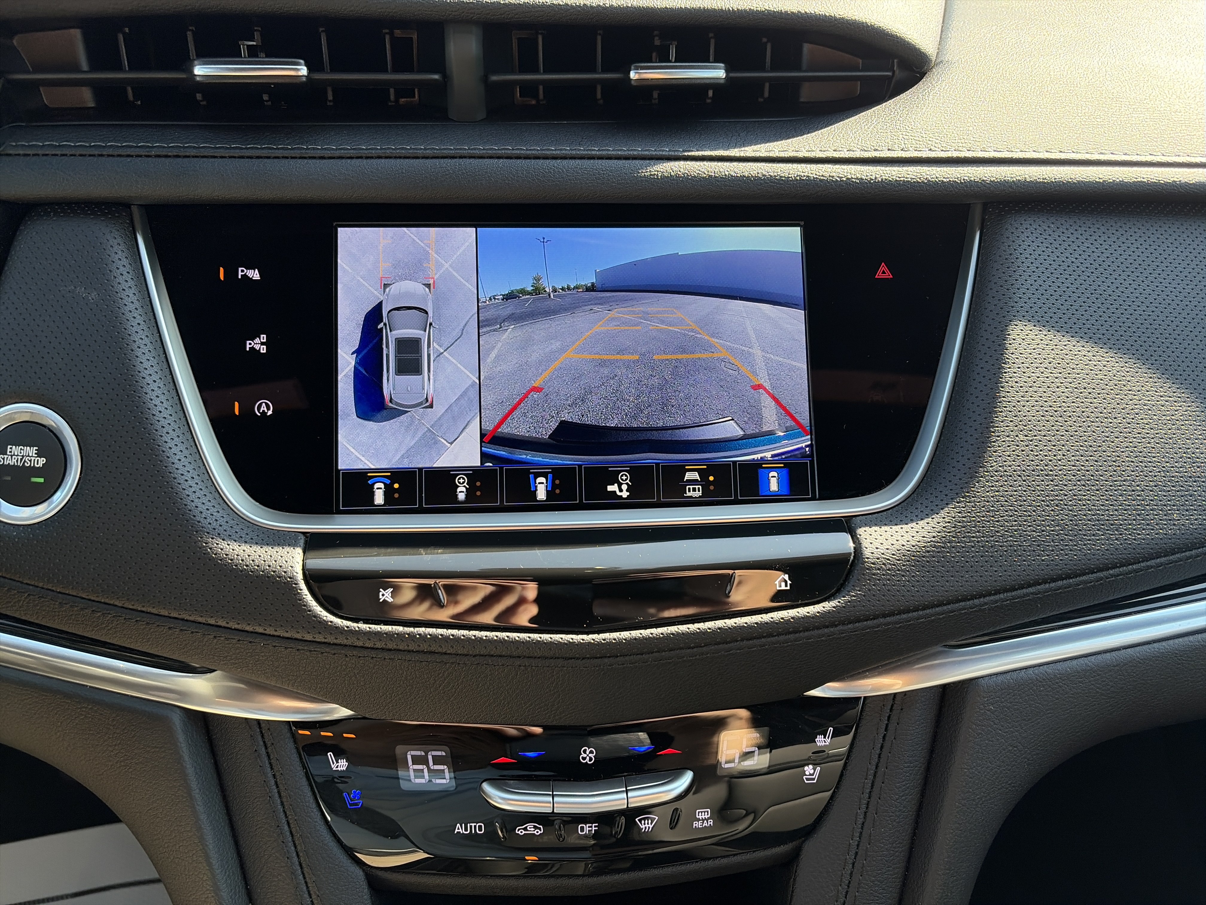 Used 2025 Cadillac XT5 Premium Luxury w/ Technology Package AWD/4WD image 27