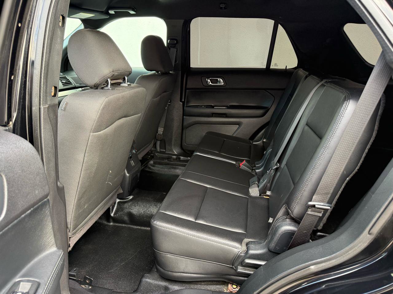 Used 2017 Ford Explorer 4WD Police Interceptor image 4