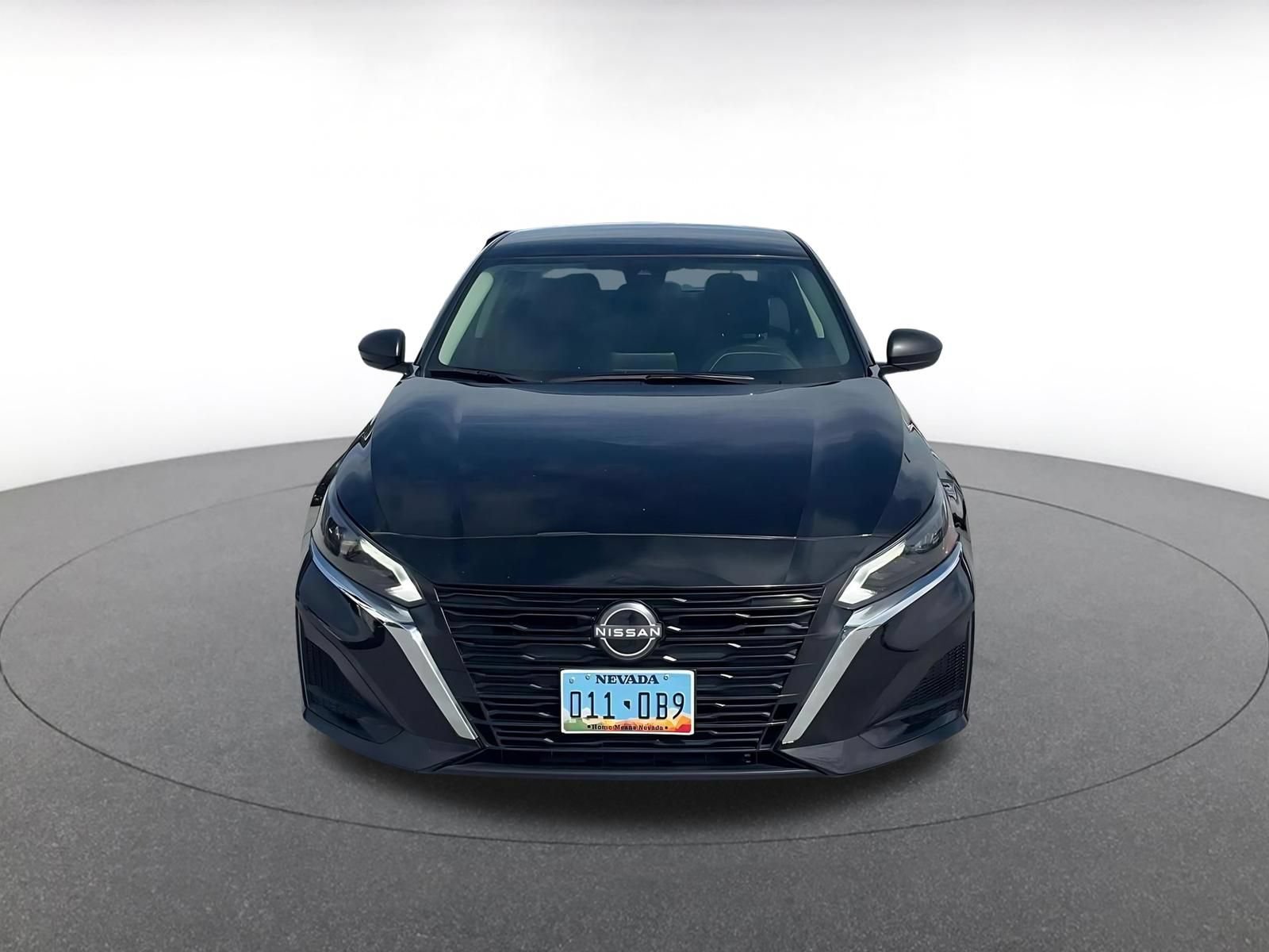 Used 2025 Nissan Altima 2.5 SV FWD image 4