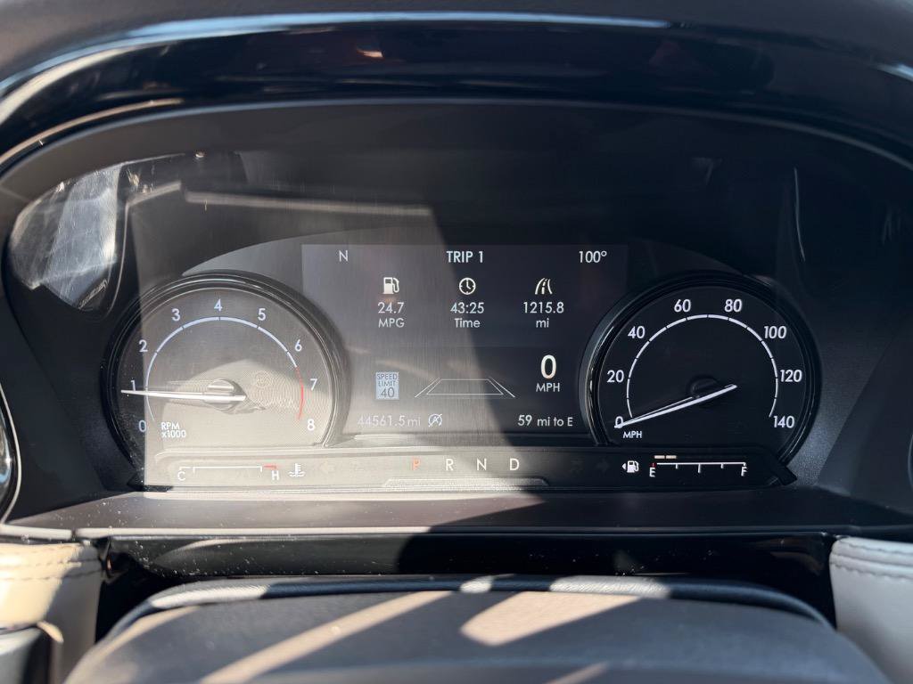 Used 2020 Lincoln Corsair Reserve w/ Equipment Group 201A AWD/4WD image 3