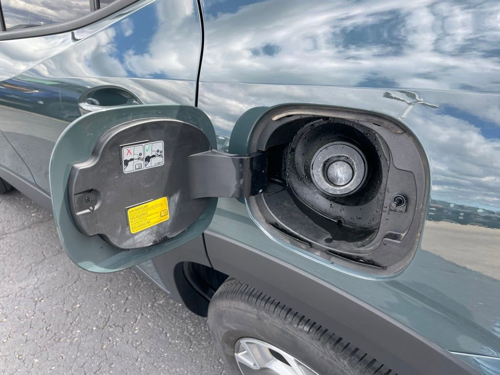 Used 2025 Chevrolet Trax LT FWD image 51