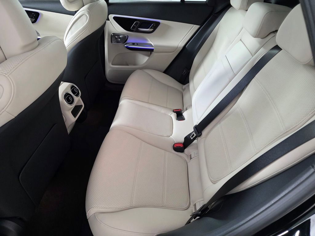 New 2026 Mercedes-Benz GLC 300 4MATIC image 11