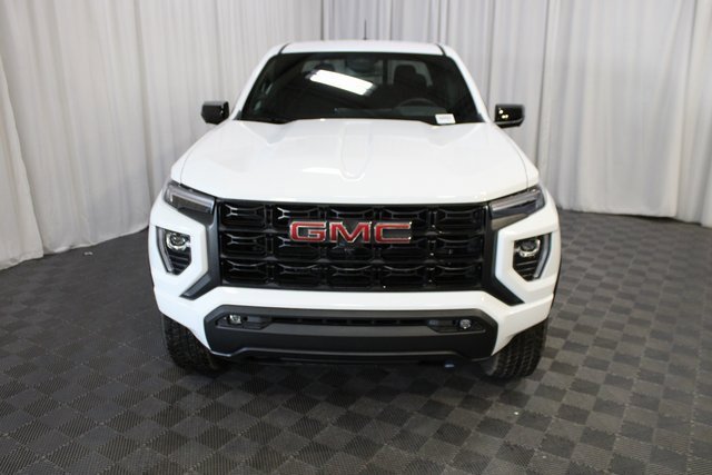 New 2025 GMC Canyon Elevation w/ Convenience Package image 2
