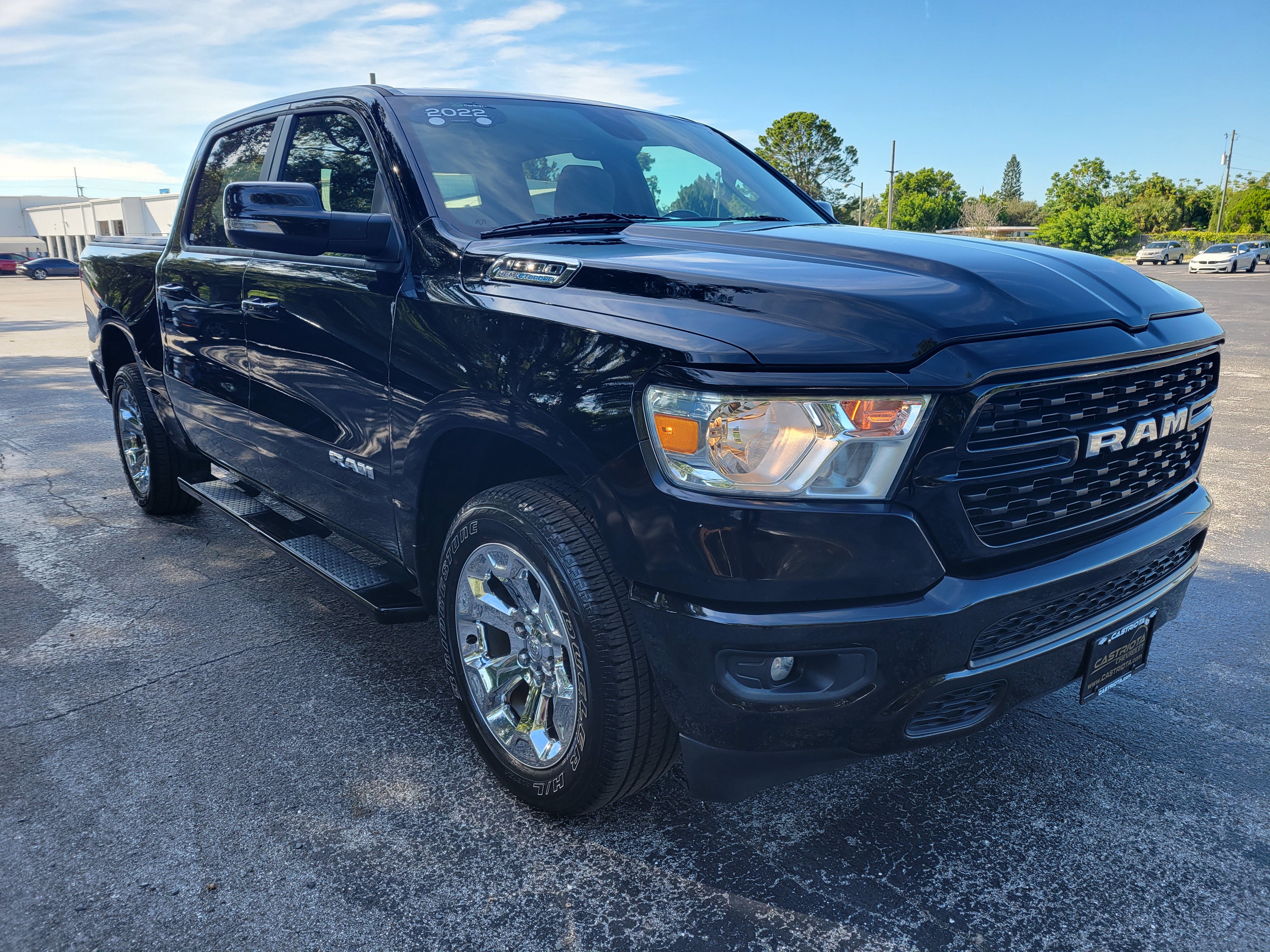 Used 2022 RAM 1500 Big Horn AWD/4WD image 3