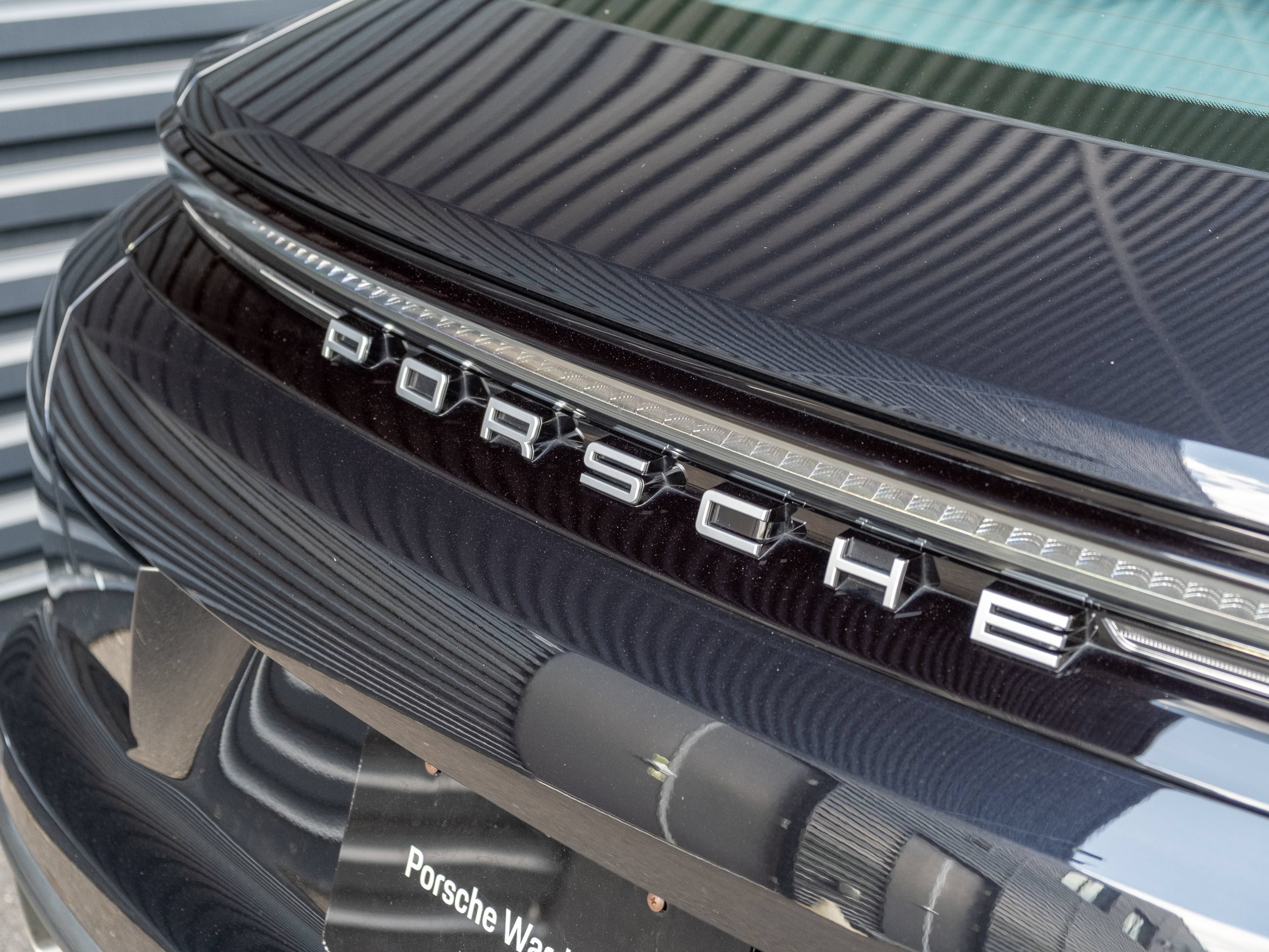 Certified 2024 Porsche Panamera 4 AWD/4WD image 21