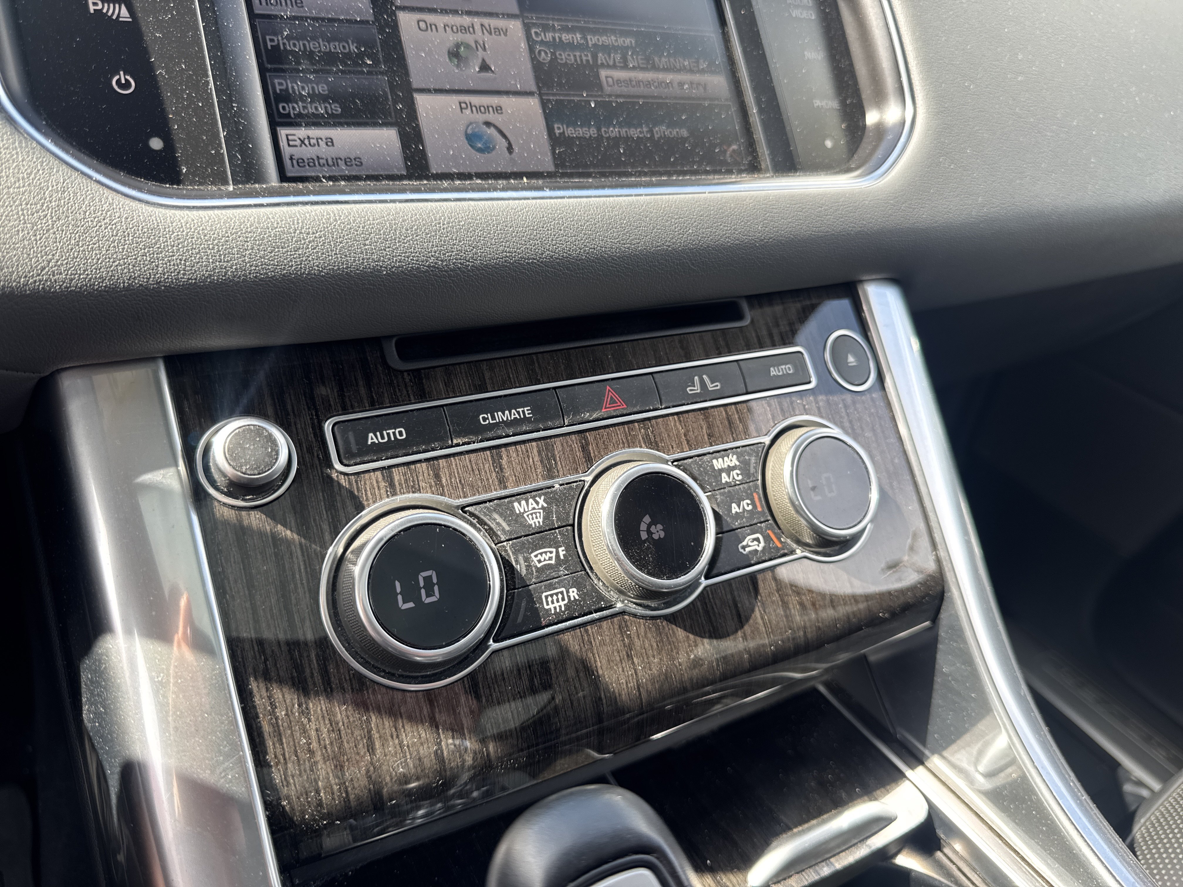 Used 2015 Land Rover Range Rover Sport HSE AWD/4WD image 24