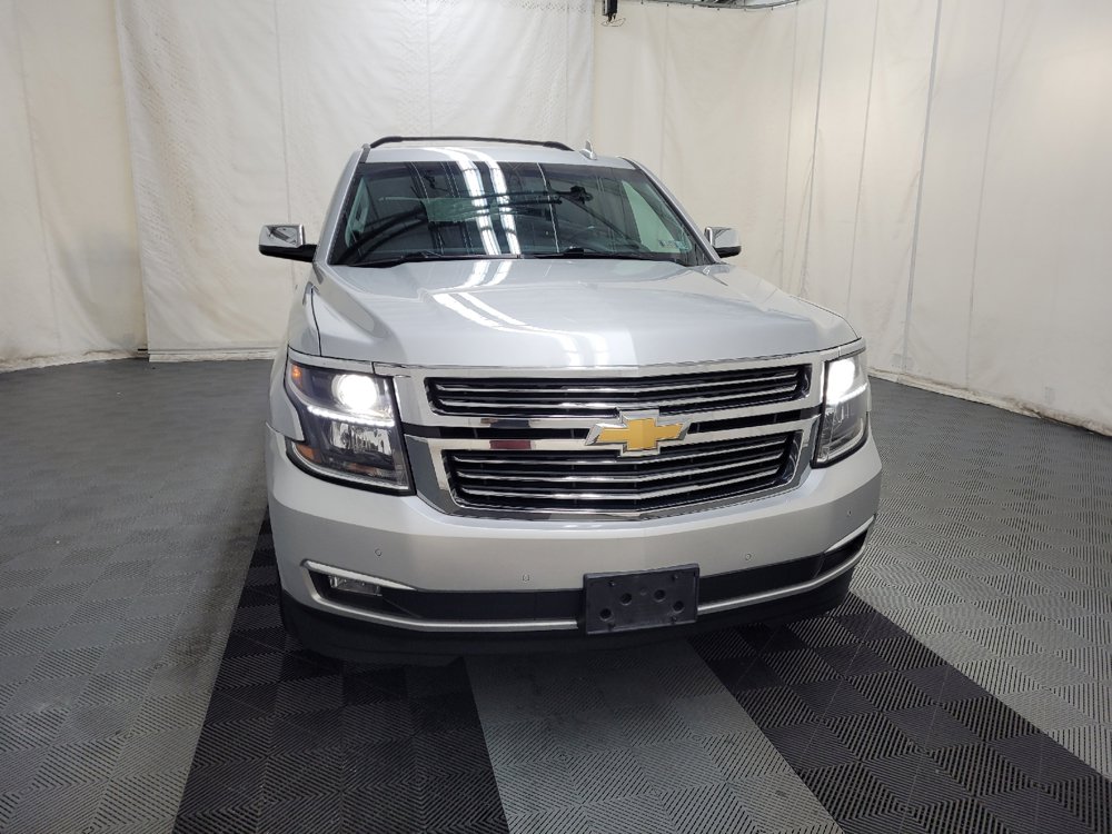 Used 2019 Chevrolet Suburban Premier AWD/4WD image 14
