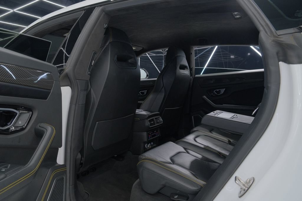 Used 2021 Lamborghini Urus image 48