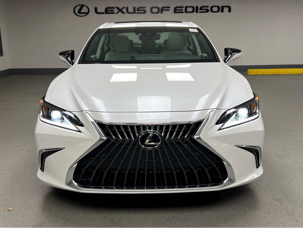 New 2025 Lexus ES 350 w/ Premium Package image 2
