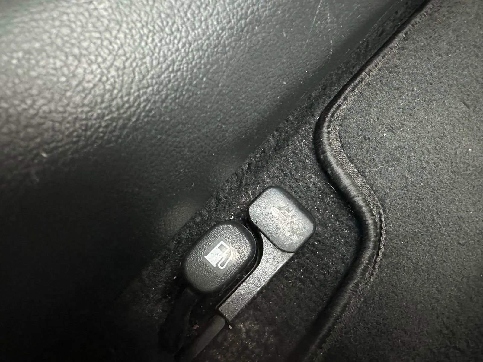 Used 2020 Hyundai Elantra SE w/ Cargo Package (C1) image 24