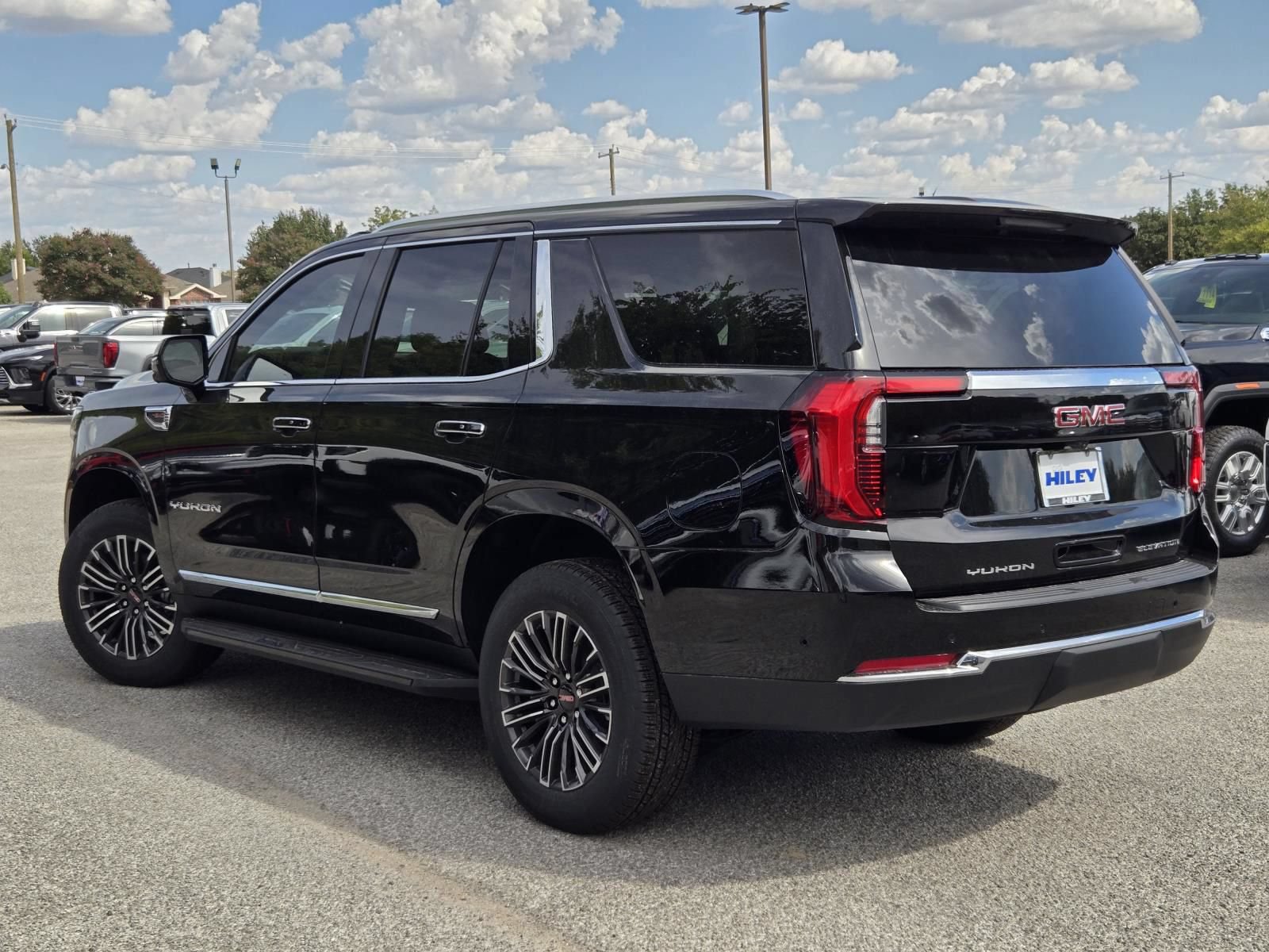 New 2026 GMC Yukon Elevation RWD image 3