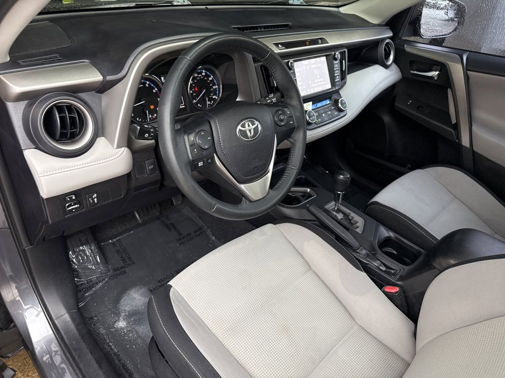 Used 2016 Toyota RAV4 XLE image 34