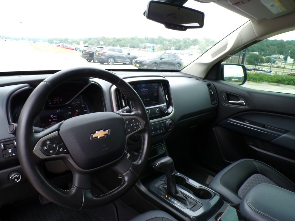 Used 2019 Chevrolet Colorado Z71 AWD/4WD image 9