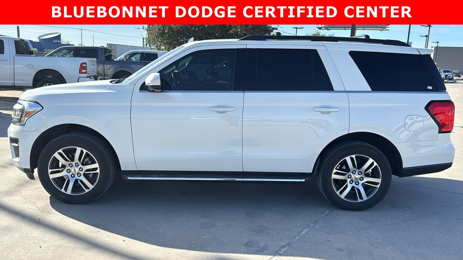 Used 2023 Ford Expedition XLT image 8