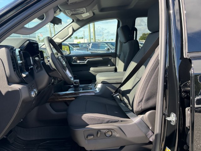 New 2026 GMC Sierra 1500 Elevation w/ LPO, Elevation Black Package RWD image 10