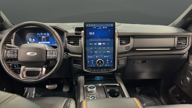 Used 2024 Ford Expedition Platinum AWD/4WD image 11
