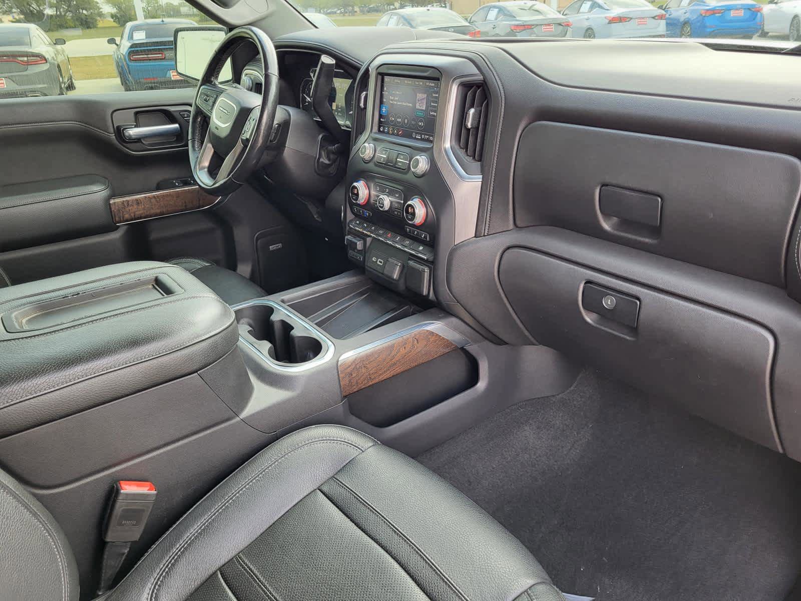Used 2020 GMC Sierra 1500 Denali w/ Technology Package image 9