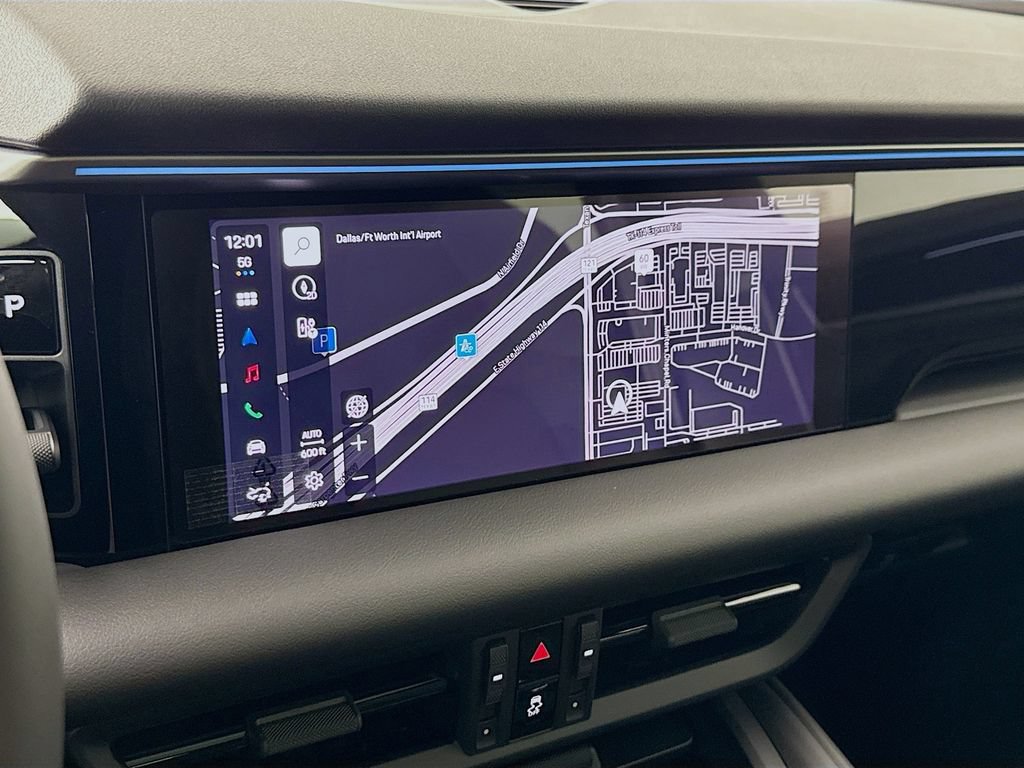 New 2026 Porsche Macan Electric RWD image 19