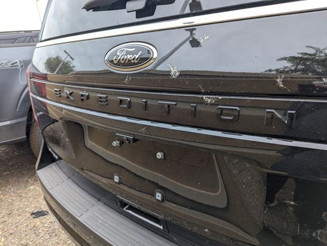 Certified 2024 Ford Expedition Limited AWD/4WD image 7