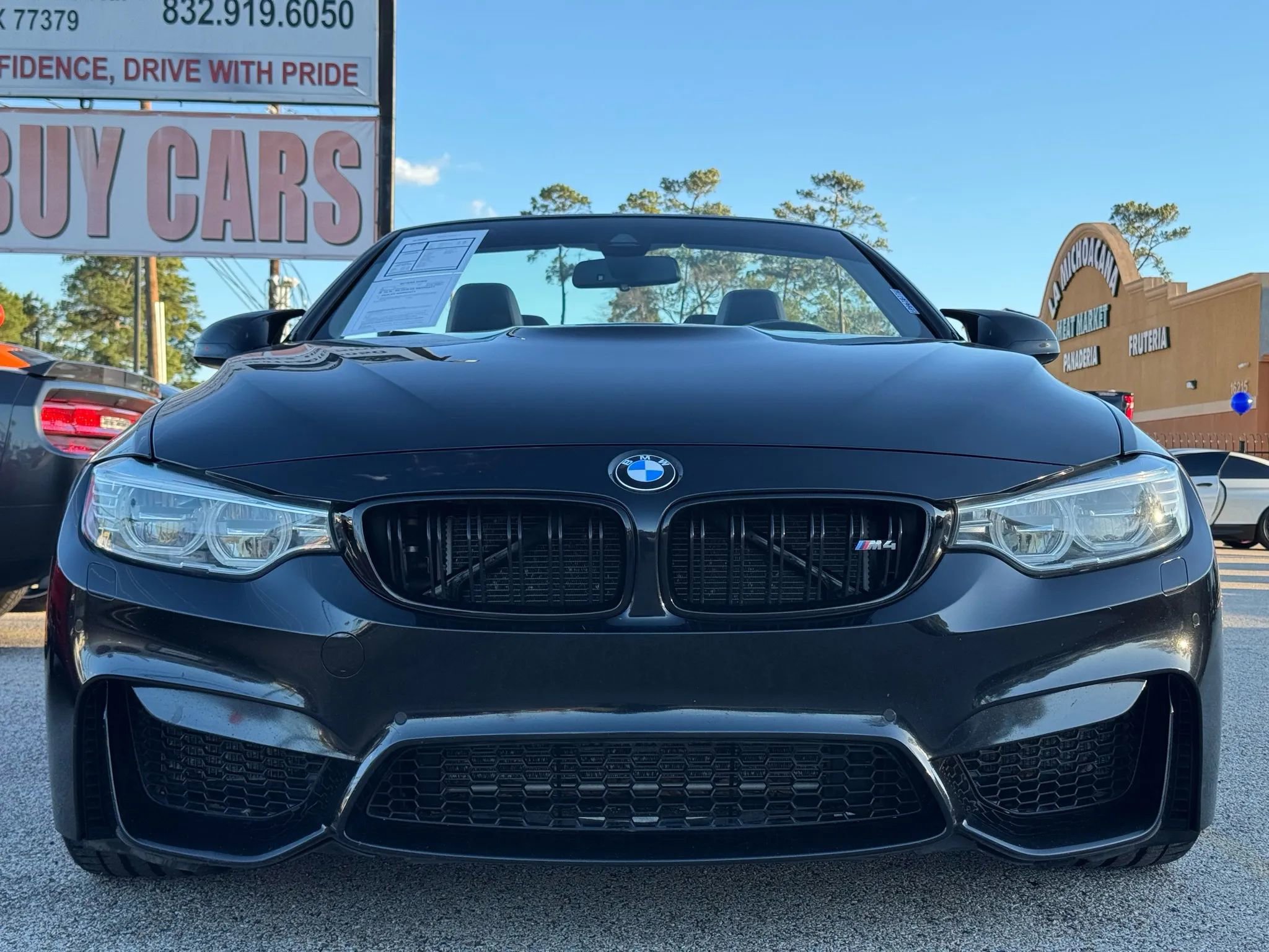 Used 2015 BMW M4 Convertible image 2