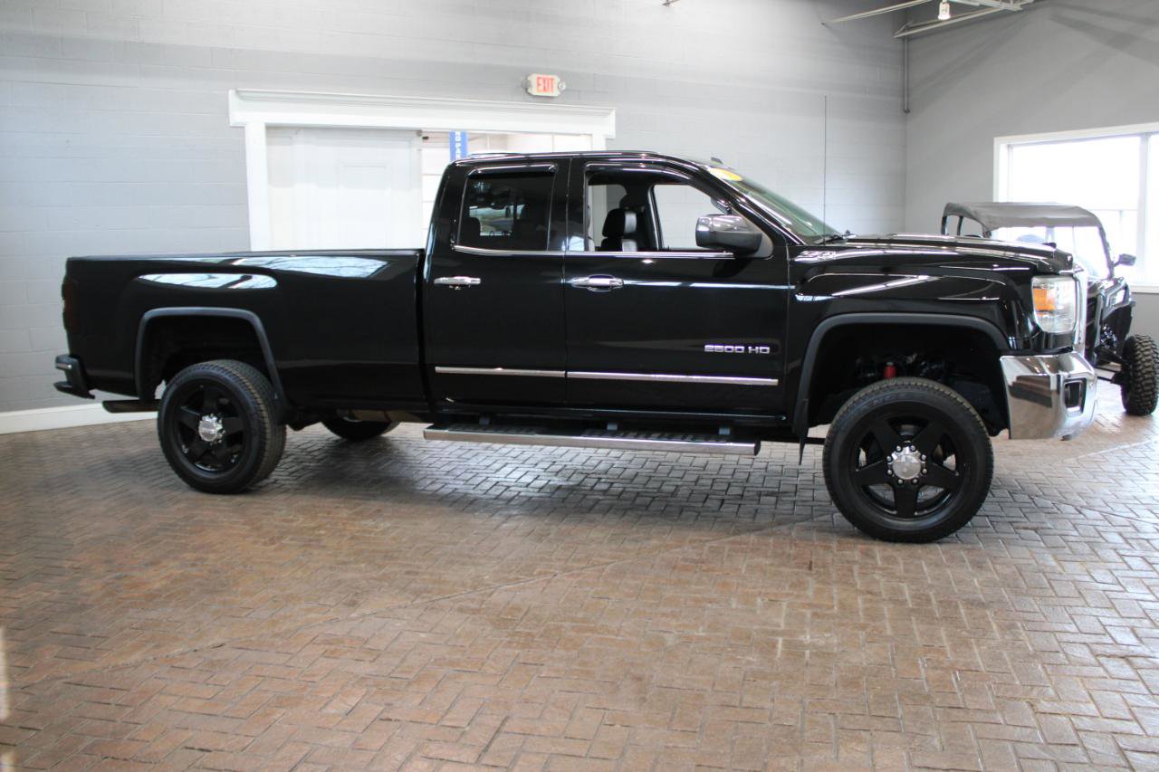Used 2015 GMC Sierra 2500 SLT w/ Driver Alert Package AWD/4WD image 7