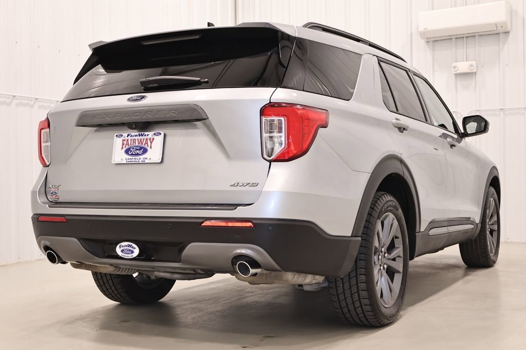 Certified 2023 Ford Explorer XLT w/ Equipment Group 202A image 10